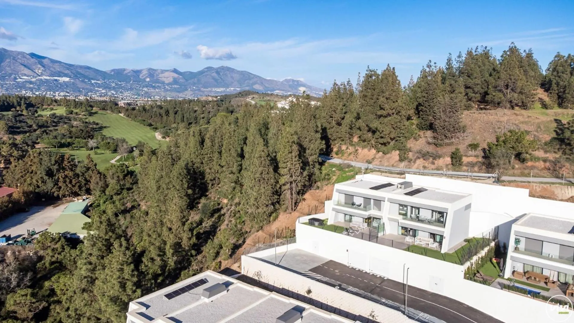 Vivi Homes - Elies House Pool, Gym, Spa & Sea View El Faro Feriehus