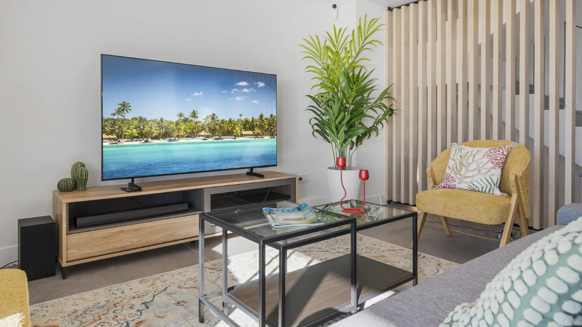 El Faro Vivi Homes - Elies House Pool, Gym, Spa & Sea View 0*, El Faro