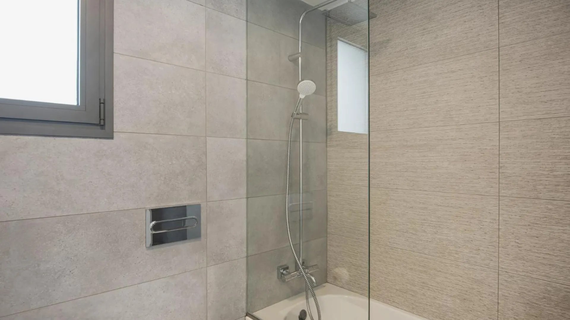 El Faro Vivi Homes - Elies House Pool, Gym, Spa & Sea View 0*, El Faro